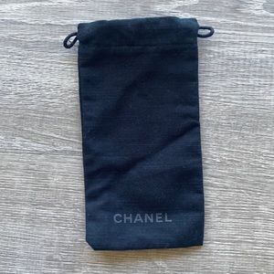 CHANEL sunglasses pouch